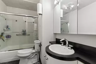 27 Viewpoint Rd, Wayne, NJ 07470 - Photo 13