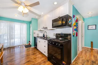 15 Rose Pl, Woodland Park, NJ 07424 - Photo 5