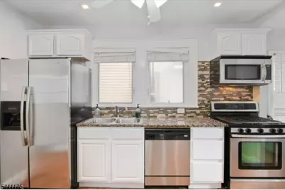 58 Essex Ave, Maplewood, NJ 07040 - Photo 11