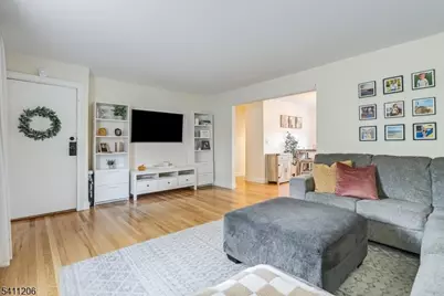 40 Wedgewood Drive #115, Verona, NJ 07044 - Photo 5