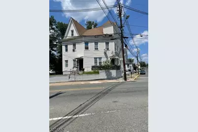 329 Wagaraw Rd #3, Hawthorne, NJ 07506 - Photo 1