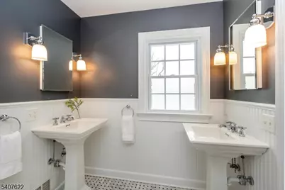 2 Hemlock Ct, Maplewood, NJ 07040 - Photo 25