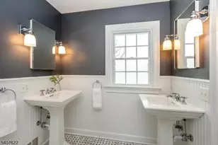 2 Hemlock Ct, Maplewood, NJ 07040 - Photo 25