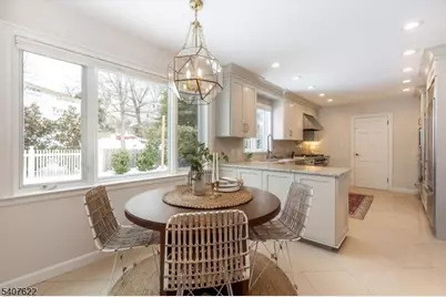 2 Hemlock Ct, Maplewood, NJ 07040 - Photo 11