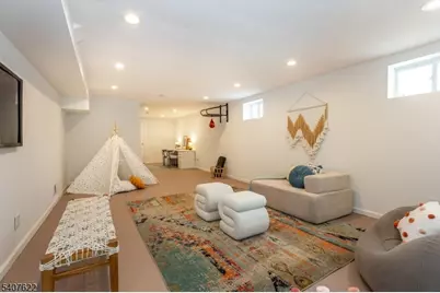 2 Hemlock Ct, Maplewood, NJ 07040 - Photo 35