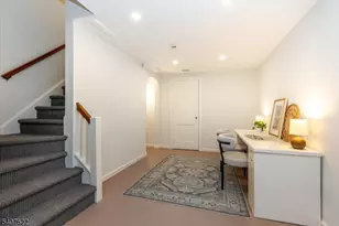 2 Hemlock Ct, Maplewood, NJ 07040 - Photo 33