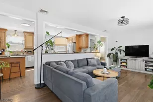 8 Cherry Ln, Randolph Township, NJ 07869 - Photo 11