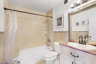 240 Main St, Little Falls Township, NJ 07424 - Photo 13