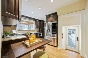 17 Collinwood Rd, Maplewood Twp., NJ 07040 - Photo 13