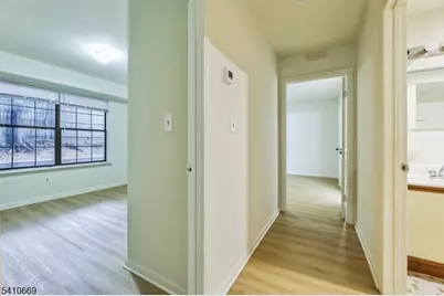 660-672 N Broad St #B3, Elizabeth, NJ 07208 - Photo 11