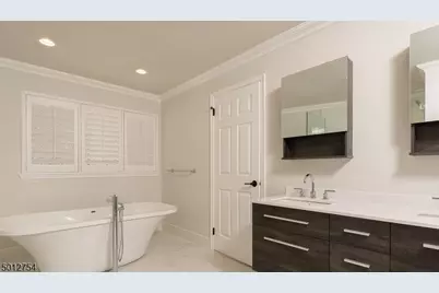 255 Riveredge Dr, Chatham Township, NJ 07928 - Photo 15