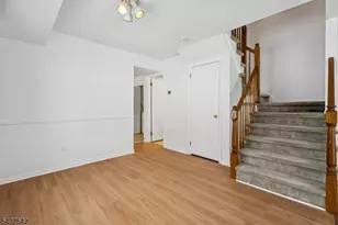 67 Bentley Ct, Bedminster Township, NJ 07921 - Photo 7