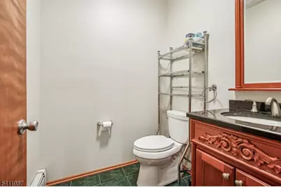 8 Kelly Dr, Roxbury Township, NJ 07876 - Photo 21