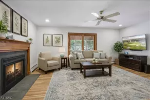 8 Kelly Dr, Roxbury Township, NJ 07876 - Photo 17