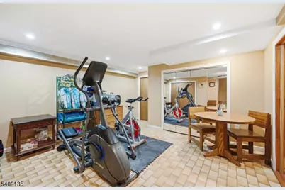 95 Parkway East, Bloomfield Twp., NJ 07003 - Photo 37