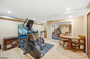 95 Parkway E, Bloomfield Twp., NJ 07003 - Photo 37