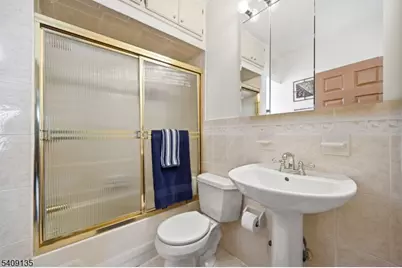 95 Parkway East, Bloomfield Twp., NJ 07003 - Photo 35