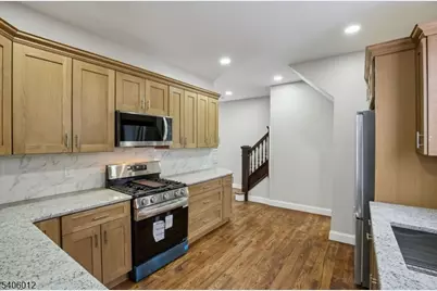 99 Lincoln St, Montclair, NJ 07042 - Photo 19