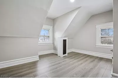 99 Lincoln St, Montclair, NJ 07042 - Photo 27