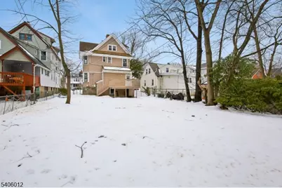 99 Lincoln St, Montclair, NJ 07042 - Photo 29
