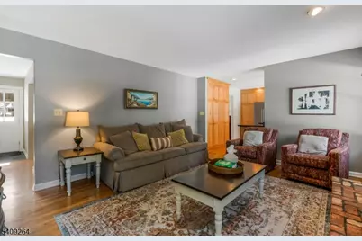 305 Raymond Ct, Bridgewater Twp., NJ 08807 - Photo 13