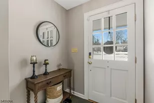 305 Raymond Ct, Bridgewater Twp., NJ 08807 - Photo 3