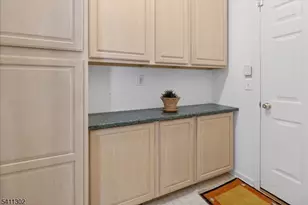 9 Winged Foot Ct, Montgomery Township, NJ 08558 - Photo 9