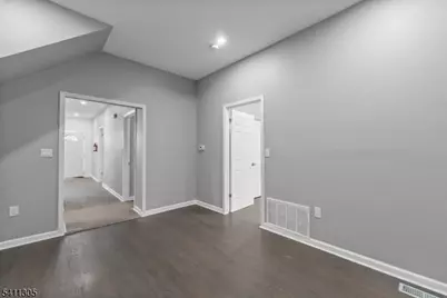 467-469 Summer Ave #1, Newark, NJ 07104 - Photo 5