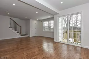 18 Governor Haines St, Hamburg, NJ 07419 - Photo 13