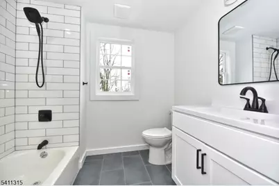 18 Governor Haines St, Hamburg, NJ 07419 - Photo 25