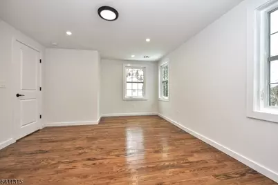 18 Governor Haines St, Hamburg, NJ 07419 - Photo 19