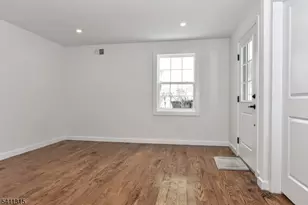 18 Governor Haines St, Hamburg, NJ 07419 - Photo 5