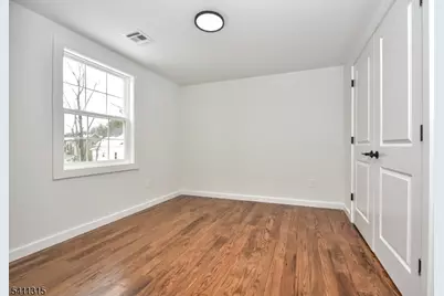 18 Governor Haines St, Hamburg, NJ 07419 - Photo 23