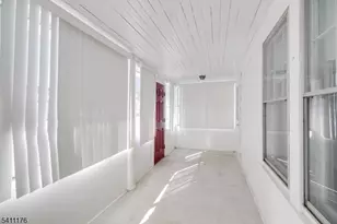 215 Victory St, Roselle, NJ 07203 - Photo 19