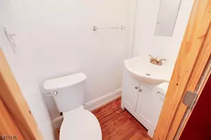 215 Victory St, Roselle, NJ 07203 - Photo 15