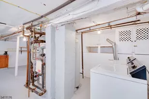 215 Victory St, Roselle, NJ 07203 - Photo 35