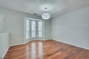 401 Pheasant Run, South Brunswick Township, NJ 08852 - Photo 9