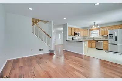 401 Pheasant Run, South Brunswick Township, NJ 08852 - Photo 11