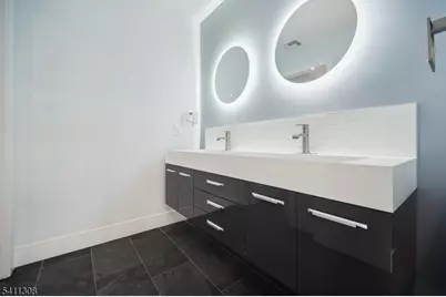 134 Hillside Ave, Livingston, NJ 07039 - Photo 15