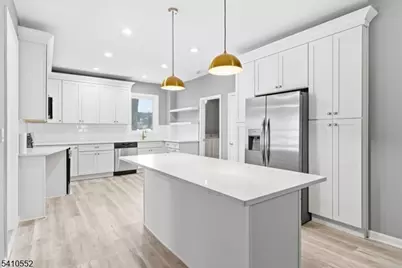 20 McGregor Ave, Mount Arlington, NJ 07856 - Photo 3