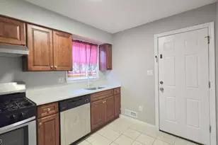 62 Mercer Ave, North Plainfield, NJ 07060 - Photo 3