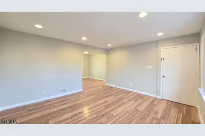 62 Mercer Ave, North Plainfield, NJ 07060 - Photo 7