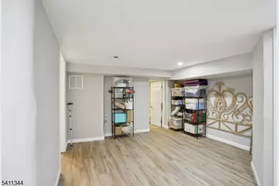 875 Salem Rd, Union Township, NJ 07083 - Photo 33