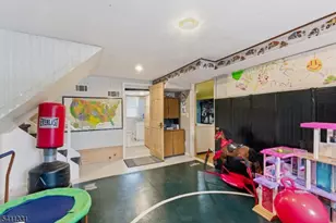 328 Hillside Ave, Livingston, NJ 07039 - Photo 33