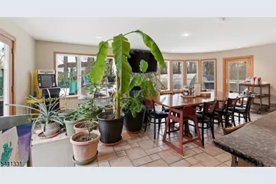 328 Hillside Ave, Livingston, NJ 07039 - Photo 11