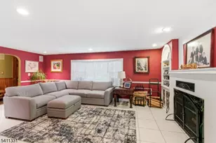 328 Hillside Ave, Livingston, NJ 07039 - Photo 15