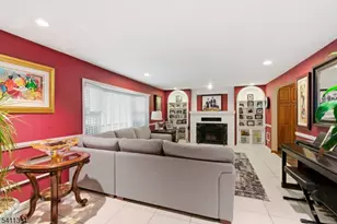 328 Hillside Ave, Livingston, NJ 07039 - Photo 13