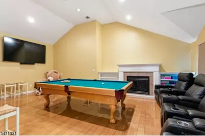 328 Hillside Ave, Livingston, NJ 07039 - Photo 17