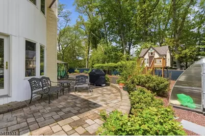 328 Hillside Ave, Livingston, NJ 07039 - Photo 31
