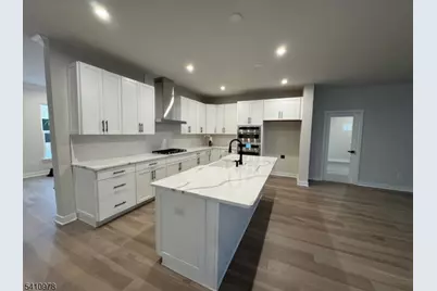 61 Willow Ln, Parsippany, NJ 07054 - Photo 3